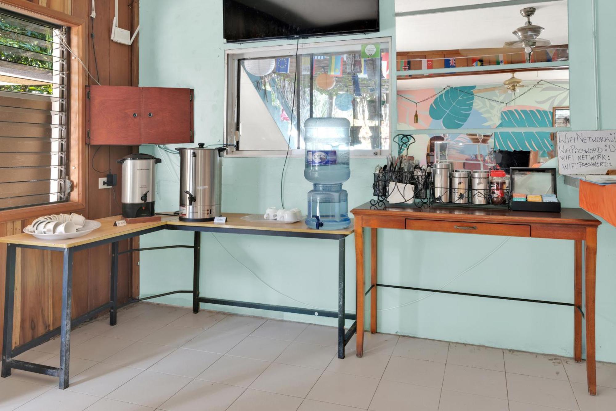 Drift Inn Cayo Santa Elena Екстериор снимка
