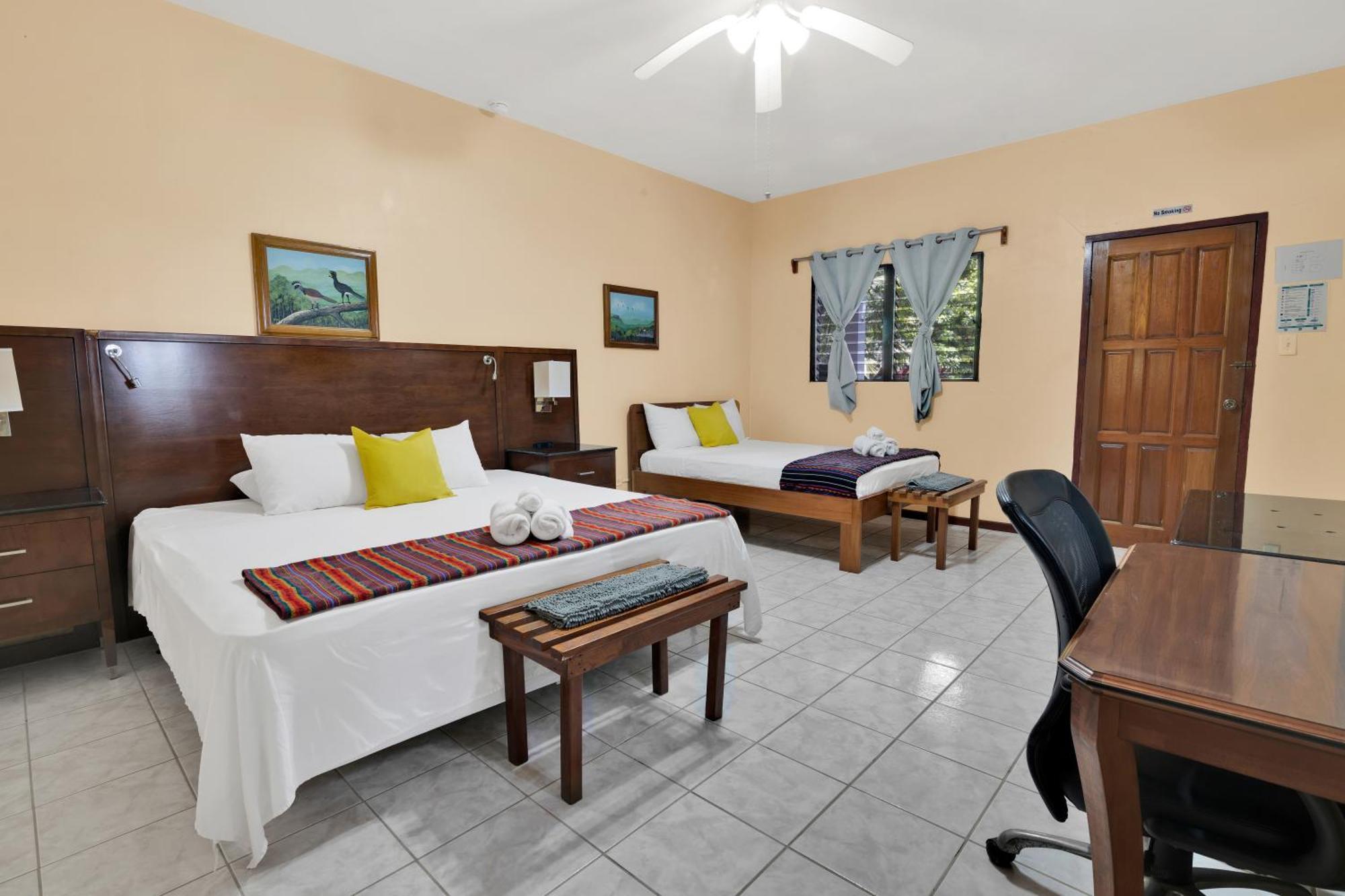 Drift Inn Cayo Santa Elena Екстериор снимка