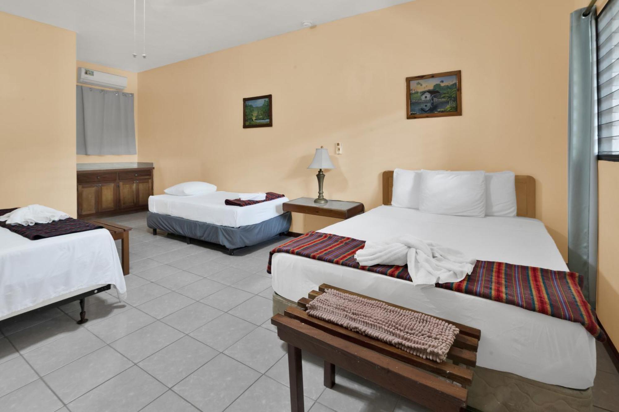 Drift Inn Cayo Santa Elena Екстериор снимка